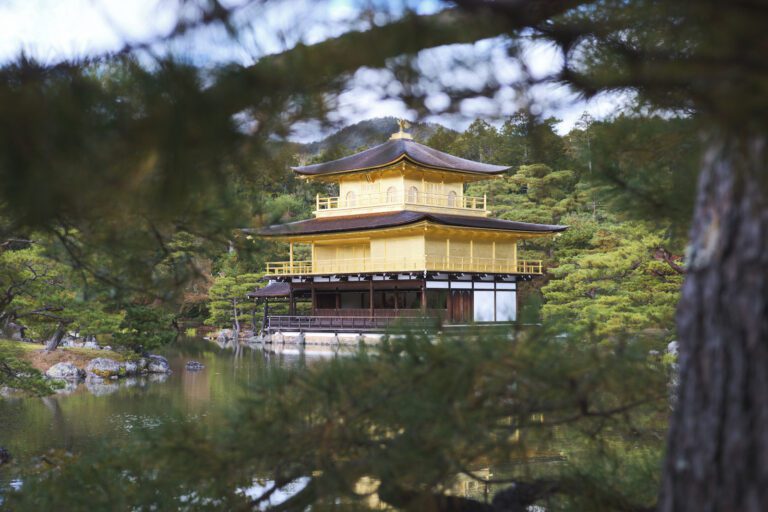 Northern Kyoto: from KinkakuJi to Tranquility and Natural Beauty